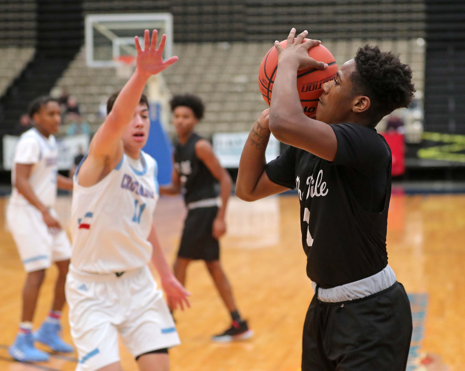 Pleasantville vs Father Judge in a Boardwalk Basketball Classic